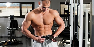 Jaki pas kulturystyczny wybrać i jak go dopasować?