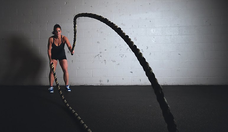 Aminokwasy BCAA dla kobiet - czy warto?